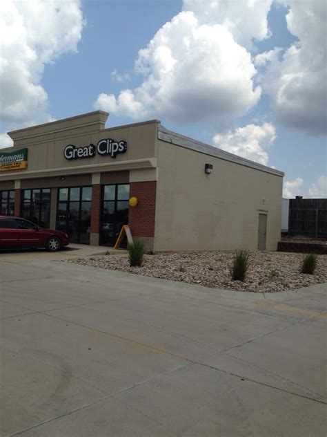 Great Clips Hair salon in Waterloo, IA