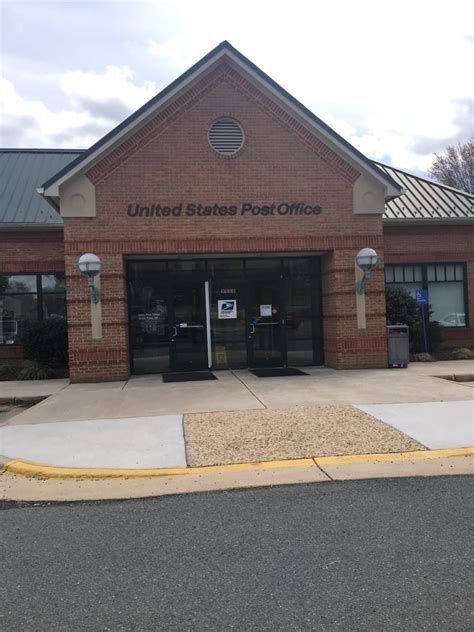 Great Falls Post Office, 10001 Georgetown Pike , VA 22066 Post …