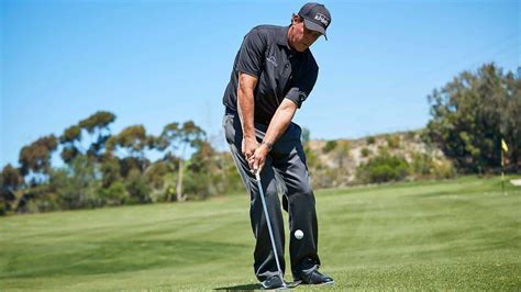 Great chipping advice from @philmickelson I