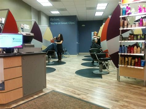 Great Clips Berea Shopping Center. 422 W Bagley Rd Berea OH 44017. 0 min. EST WAIT. Check In. Find a salon. Browse all Great Clips locations in Berea, Ohio to check-in online for mens, womens, and kids haircuts, no appointment necessary.. Great clips cambridge ohio