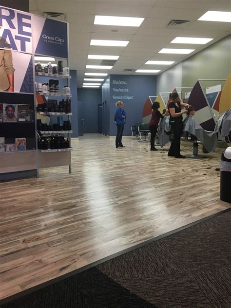 All Great Clips Salons /. US /. MI /. Zeeland /. 9479 Riley St /. Discover all the affordable haircare services that the Bridgewater Square Great Clips, located in Zeeland, MI, has to offer. Save time by checking in online or come by for a walk-in visit.. 