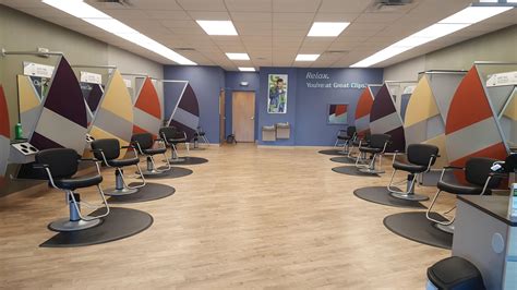 Overland Park /. 7421 Metcalf Ave. Get a great haircut at the Great Clips 75th and Metcalf hair salon in Overland Park, KS. You can save time by checking in online. No appointment necessary.