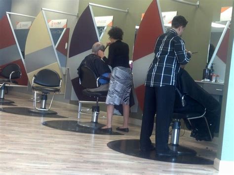  All Great Clips Salons / US / NY / Rochester; Great Clips Lyell Howard Commons. 2394 Lyell Ave, Rochester, NY 14606. 0 min. EST WAIT. Check In. Great Clips Market Square. . 