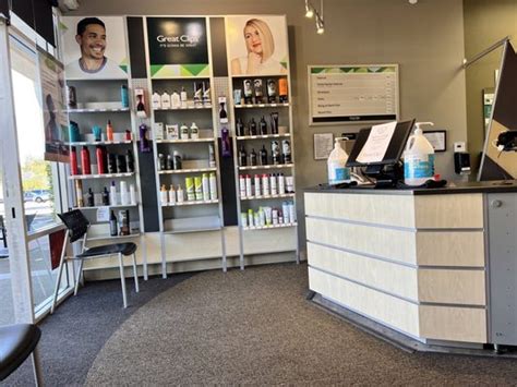 Riverside /. 5225 Canyon Crest Dr. Get a great haircut at the Great Clips Canyon Crest Towne Centre hair salon in Riverside, CA. You can save time by checking in online. No appointment necessary.. 