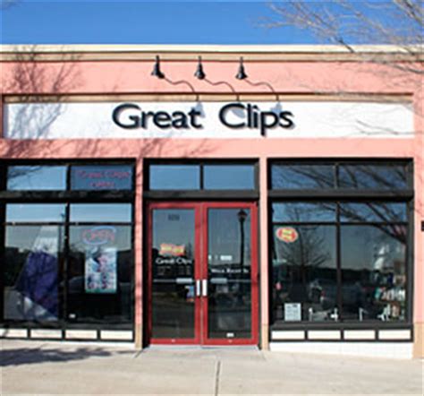 As a franchisee-owned and operated local hair salon, we challenge ourselves and our customers to give back to the local Wilmington community through programs like Clips of Kindness® and by showing support for various philanthropic organizations. Visit your local Great Clips hair salon conveniently located on 4235 Concord Pike in Wilmington, DE.. 