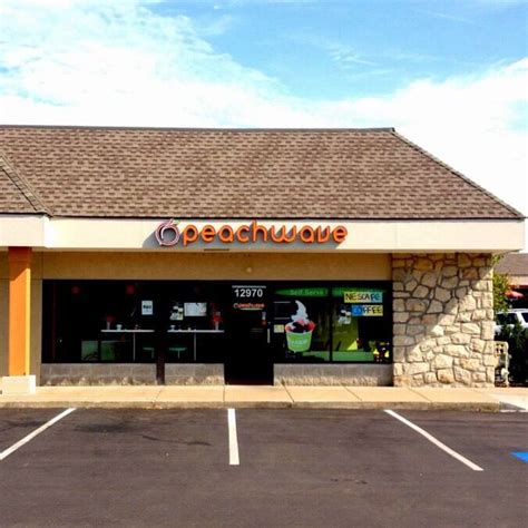 Great frozen yogurt in Lenexa - Peachwave - Tripadvisor