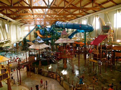 Great wolf lodge pensacola. Once you’ve decided to book a trip to one of the 20 Great Wolf Lodge resorts, read this first-timer’s guide. Then, read it again. You’ll have questions as you go through the process of picking your family’s room, checking out dining options and all of cool things to do. We’ve got the answers. Photo credit: Jennifer Kaufmann. 