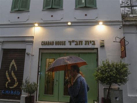 Greece: 2 held in alleged plot to attack Jewish restaurant