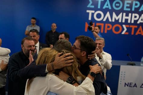 Greece’s conservatives set for a second term