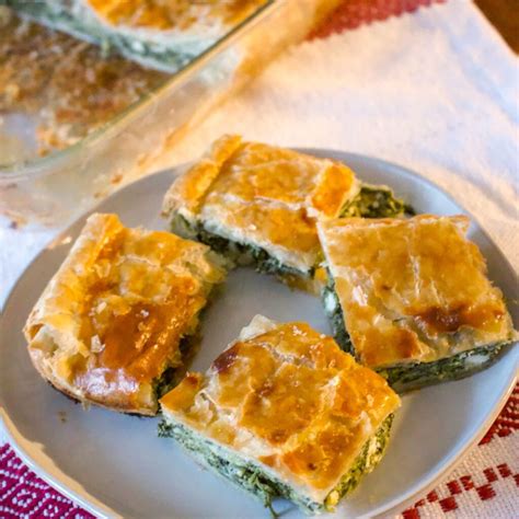 Greek Spinach and Feta Cheese Pies - 100 Kitchen Stories