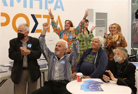 Greek conservatives lead in national election