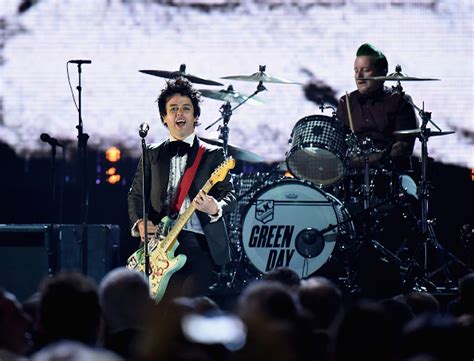 Green Day, Smashing Pumpkins to play at Wrigley Field next summer