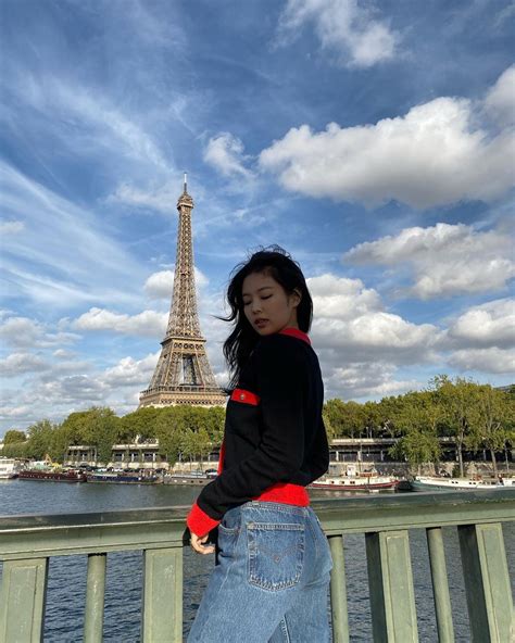 Green Kim Instagram Paris