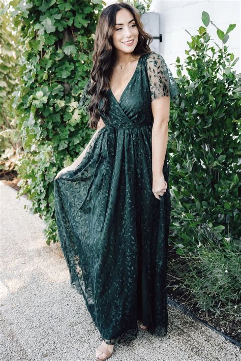 Green Wedding Guest Outfits