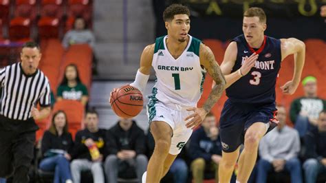 Green bay basketball. Feb 13, 2024 · Green Bay is currently on a 17.5-game turnaround. That mark, if it held for the rest of the season, would tie the single-best season-to-season turnaround in NCAA Division I men’s basketball ... 