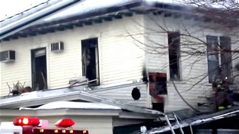 Green gate fire camillus ny - YouTube