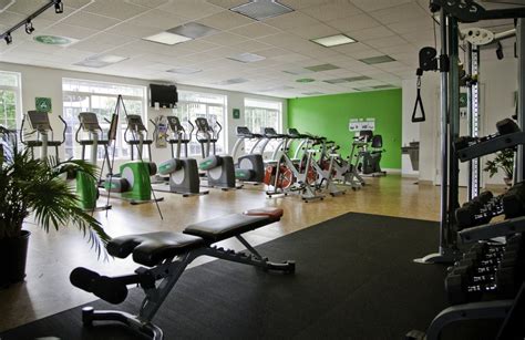 Green gym. Jul 25, 2022 · The Green Gym could become the country’s largest gym chain – and it wouldn’t cost people anything to join.” Learn more about The Green Gym. Craig Lister is an exercise physiologist with strong public health experience. 