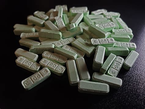 Xanax has an average rating of 8.6 out of 10 from a tota