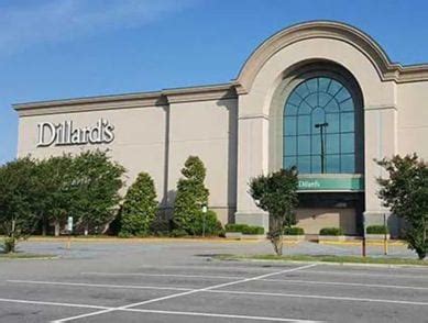 1401 Greenbrier Parkway, 23320 Chesapeake VA. (757)523-9031. Go to web. This Dillard's shop does not have its opening hours available. Sign up to our newsletter to stay informed about new offers from Dillard's and be the first to know about the best offers online.