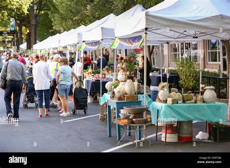 Greenville farmers market. Become a Vendor. Submit an application to become a vendor for the TD Saturday Market. Information about current vendors, becoming a vendor, non-profit and youth vendors. 