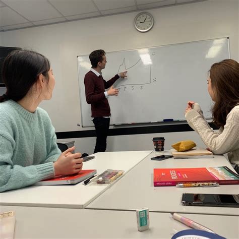 Greenwich English College - Language School in Central