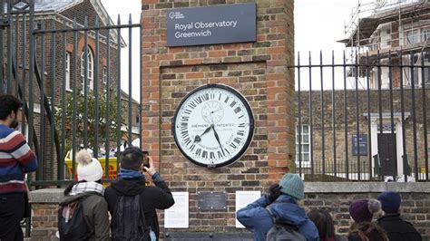 Greenwich Gözlemevinin ilk saat başı sinyallerini yayımlamasının üzerinden 100 yıl geçti - Son Dakika Haberleri