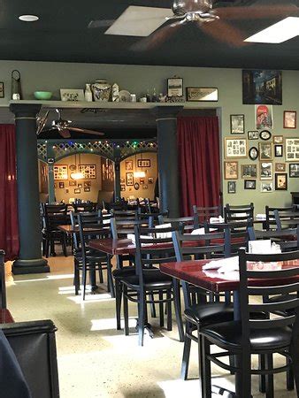 Greer sc restaurants. The restaurant is known for specialty items like fried ribs and more than 200 flavors of wings. Don't forget favorites like the club and chili for lunch or ... 