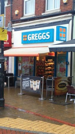 Greggs: Greggs in Eastleigh : The UK High Street