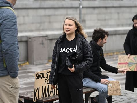 Greta Thunberg joins activists to disrupt oil executives’ forum in London