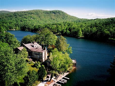 Greystone inn lake toxaway. May 25, 2018. Previous. When you come to stay at the Greystone Inn, we invite you to enjoy the exclusive and award-winning Lake Toxaway Country Club. A short stroll from the Greystone Inn, their facilities include a Kris Spence-designed 18-hole championship golf course, five Har-Tru tennis courts, an outdoor swimming pool, … 
