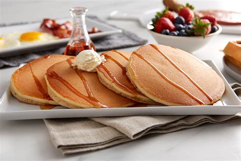 Griddlecakes. Synonyms for griddlecakes include flapjacks, pancakes, hotcakes, slapjack, battercakes, johnnycakes, flannel cakes, griddle cakes, buckwheat cakes and pikelets. Find more similar words at wordhippo.com! 