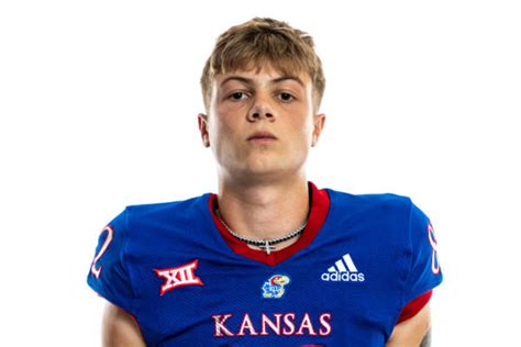 2021 (So. at Butler CC): Did not record any stats. 2019 (Fr. at South Dakota): Spent his freshman season at South Dakota, playing in four games …Caught two passes for 73 yards, including his first career touchdown against Northern Iowa, which came on a 56-yard strike.. 