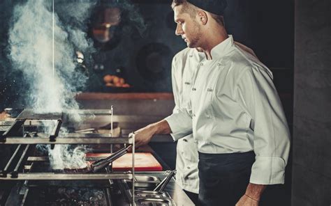 Grill Cook Jobs in Newport, RI (Hiring Now!) - Zippia