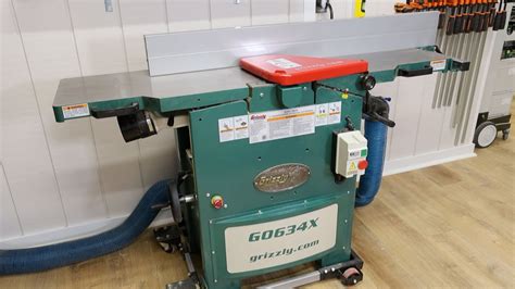 Grizzly 12 jointer planer combo. 2) Grizzly G0634Z Planer/Jointer. If you intend to purchase a Jointer/Planer Combo with the most power, you can check out the Grizzly G0634Z. A heavy-duty machine that comes with a 12-inch cutter head, the G0634Z features a table size that is 14″ x 59 1/2.”. Its fence is 5-7/8″ x 39-3/8″. 