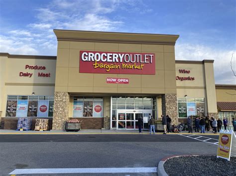 Grocery Outlet isn't a name that will be familiar to most people, yet the chain operates more than 300 stores in California, Idaho, Nevada, Oregon, Pennsylvania, and Washington. The company is .... 