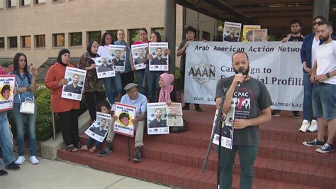 Group protests Oak Lawn police commission meeting, calls for officers to be fired after teen's 2022 arrest
