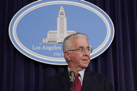 Group recommends reforms for scandal-plagued Los Angeles city council