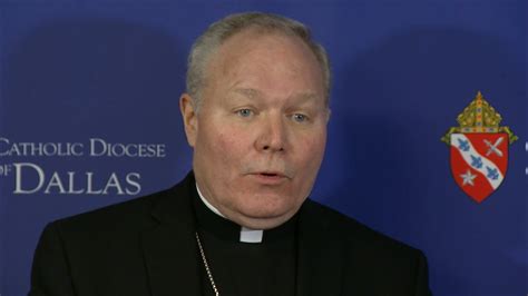Group says some clergy credibly accused of sex abuse in Illinois live without supervision