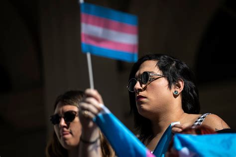 Groups to file lawsuit over Texas bill that bans transgender youth health care