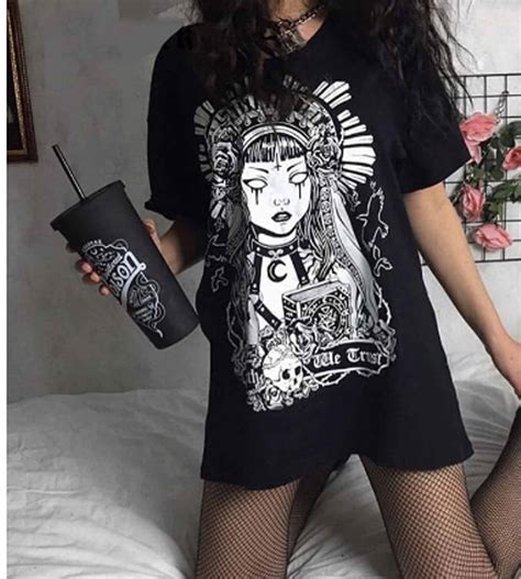 Grunge shirts. Women Fairy Grunge Y2k Shirts See Through Square Neck Lace Patchwork Tops Vintage Goth Aesthetic Clothing. 4.0 out of 5 stars 215. $18.99 $ 18. 99. FREE delivery Tue, Jan 23 on $35 of items shipped by Amazon. Cimvide. Baggy Sweatpants Y2K Wide Leg High Waisted Pants for Women Grunge Punk Emo … 