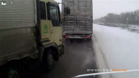 Gruwelijke truck crash in Rusland Videoman