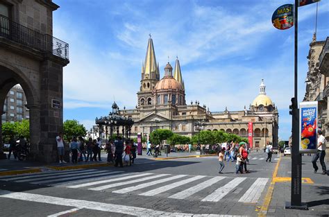 Guadalajara to mexico city. For much of the 20th century, the image of Mexico popularized abroad through film, music, art and literature was, more accurately, a portrayal of Jalisco state and especially its capital, Guadalajara. 