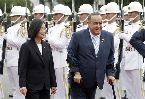 Guatemala leader in Taiwan expresses ‘rock-solid friendship’