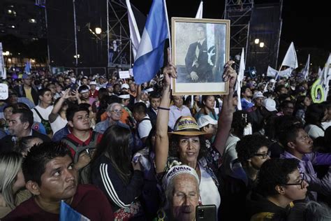 Guatemalans to choose between political veteran, surprise outsider in presidential runoff