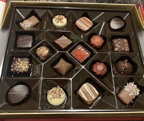 Join me while I unbox The Gudrun Golden Collection from Costco!These fine Belgian chocolates come in 8 exquisite flavors, and make a great gift for those spe.... 