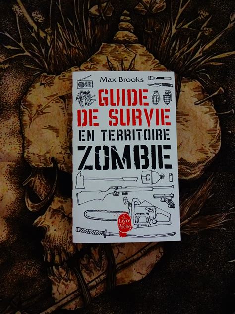 Guide de survie face aux zombies. - Anatomical visual guide to sports injuries.