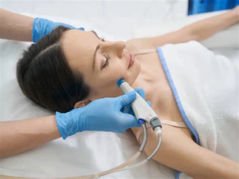 Guide to Using A Hydra Facial Machine: Step by Step - konmison (2024)