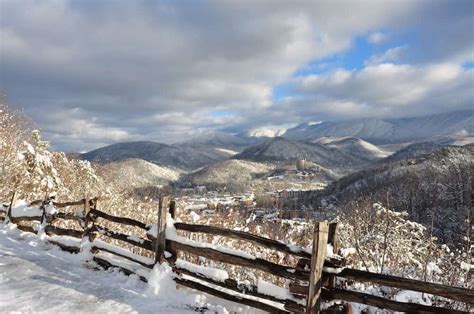 Guide to Visiting Gatlinburg in January - Lil