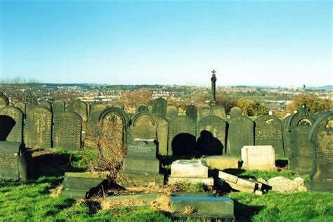 Guinea graves.  Contribute, create and discover gravesites from all ov...