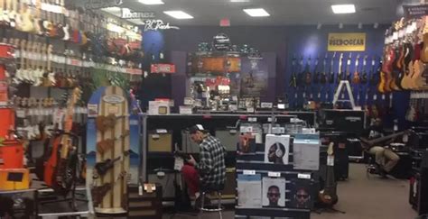 Guitar center davenport. Things To Know About Guitar center davenport. 